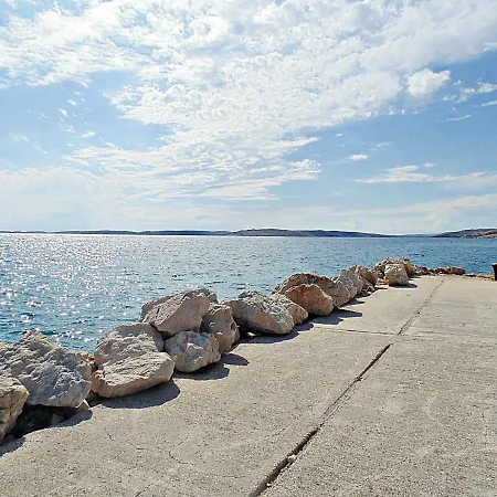 1 Bedroom 55 M2 Appartamento Rtina